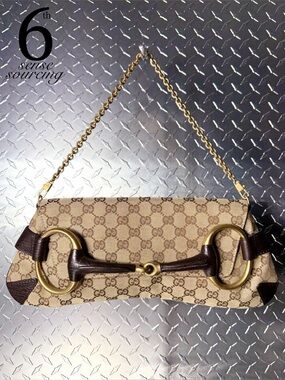 Gucci Tom Ford Vintage GG Canvas Horsebit Large Clutch With Chain in Brown